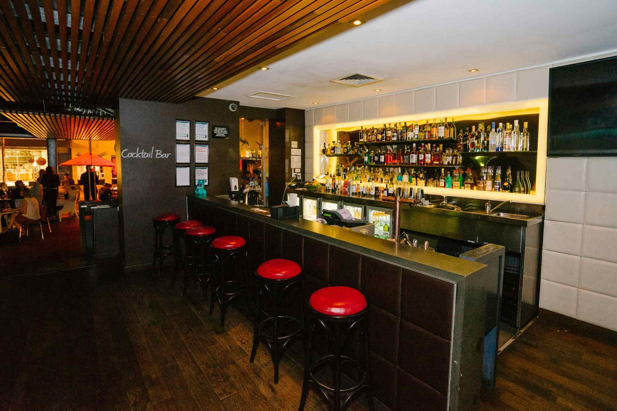 The Cocktail Lounge, Imperial South Yarra